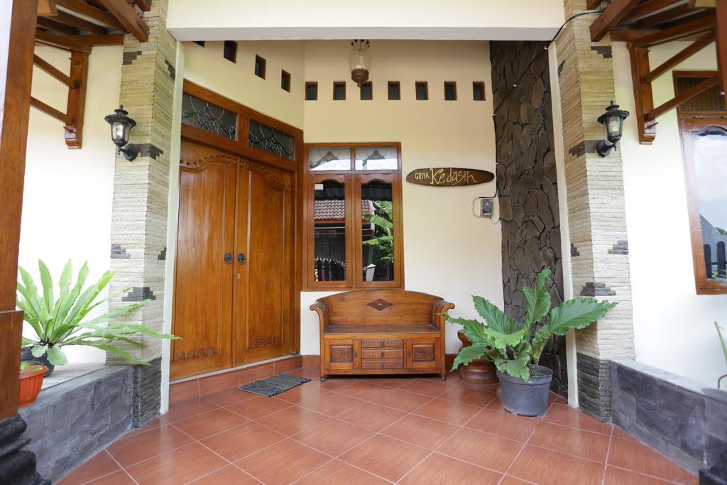 Griya Kedasih Guesthouse Jogyakarta Zewnętrze zdjęcie