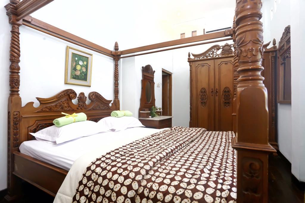 Griya Kedasih Guesthouse Jogyakarta Zewnętrze zdjęcie