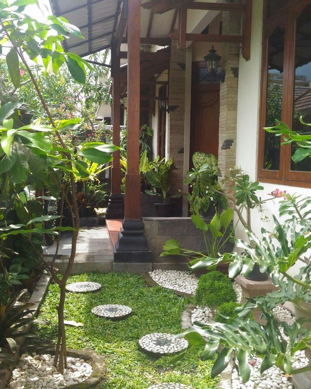 Griya Kedasih Guesthouse Jogyakarta Zewnętrze zdjęcie