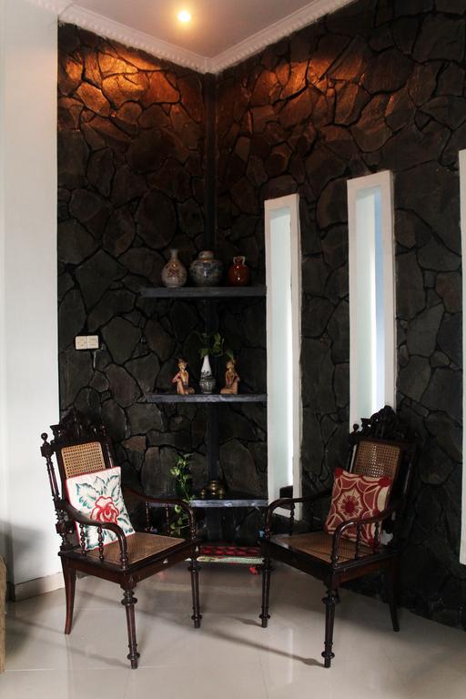 Griya Kedasih Guesthouse Jogyakarta Zewnętrze zdjęcie